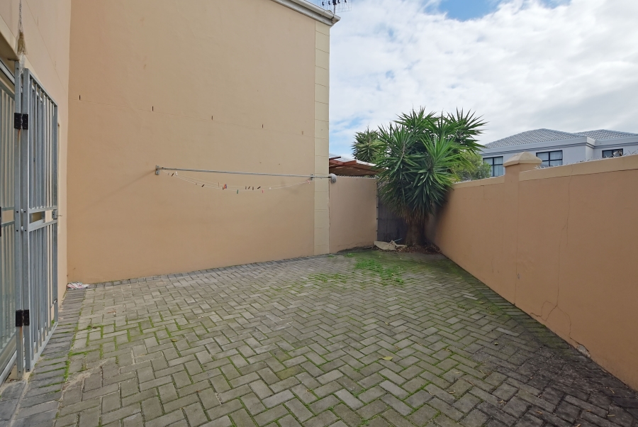 3 Bedroom Property for Sale in Parklands Western Cape